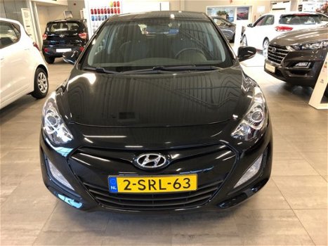 Hyundai i30 - 1.6 GDI i-Vision - 1