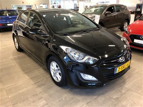 Hyundai i30 - 1.6 GDI i-Vision - 1