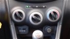 Hyundai i10 - 1.2 84PK 5-DRS CRUISE PDC PARROT NL-AUTO - 1 - Thumbnail