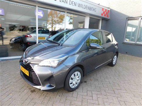 Toyota Yaris - 1.0 VVT-i style - 1