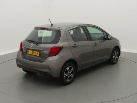 Toyota Yaris - 1.0 VVT-I 69pk Trend Navigatie Camera ECC 5-deurs - 1