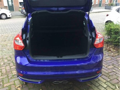 Ford Focus - 2.0 EcoBoost 250 PK ST-2 - 1