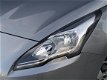 Peugeot 5008 - 1.2 130pk 7p Style Panorama en Trekhaak en Navigatie - 1 - Thumbnail