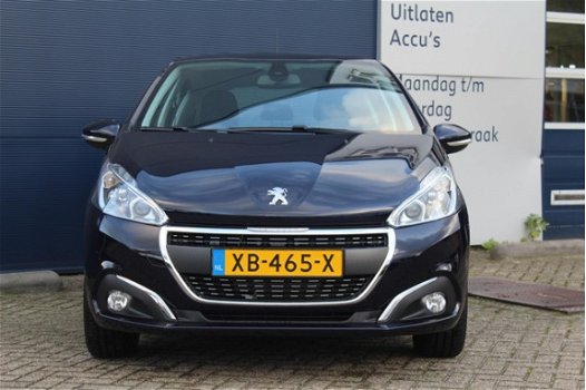 Peugeot 208 - 1.2 Puretech 82pk Signature l AIRCO l P-SENSOREN l TREKHAAKACTIE - 1