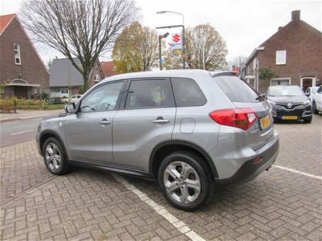 Suzuki Vitara - 1.6 Exclusive Navigatie, trekhaak - 1