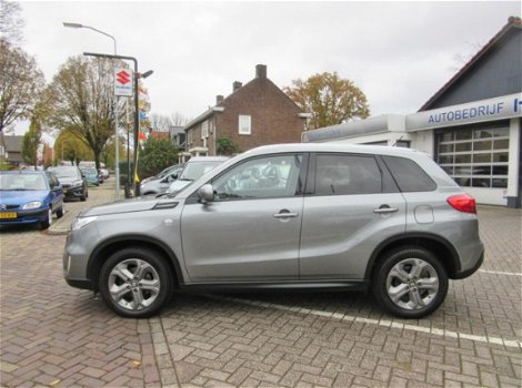 Suzuki Vitara - 1.6 Exclusive Navigatie, trekhaak - 1