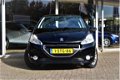 Peugeot 208 - 1.2 VTi Allure 5DRS ✅NAP| NAVI| Luxe uitv.| Orig. NL| Climate| Cruise| Regen- Lichtsen - 1 - Thumbnail