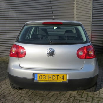 Volkswagen Golf - 1.6 Comfortline . Deze auto verkeert in werkelijke nieuwstaat. o.a. Airco Clim Con - 1