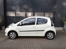 Citroën C1 - 1.0-12V Ambiance Nette C1 met specifieke kleur ( Tritium) en alcantara interieur. NIEUW