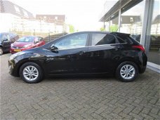 Hyundai i30 - 1.6 GDI i-Motion Plus Navigatie/ Achteruitrijcamera/ Cruise control