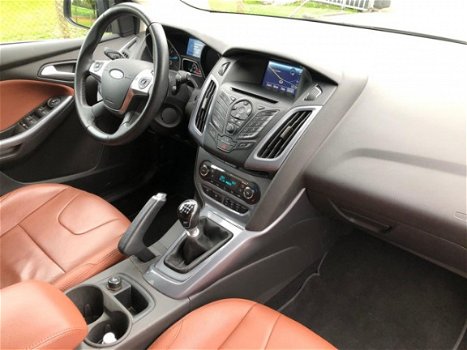 Ford Focus Wagon - 1.0 EcoBoost Edition Plus 125 PK, Xenon, Leer, Parkpilot, 17
