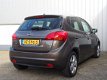 Kia Venga - 1.6 CVVT Hoge instap, Automaat, Panorama dak, Cruise Controle - 1 - Thumbnail