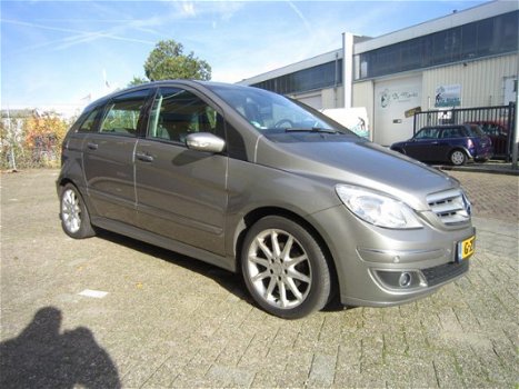 Mercedes-Benz B-klasse - elegance - 1