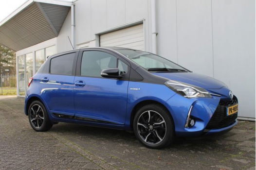 Toyota Yaris - 1.5 Hybrid Bi-Tone + NAV - 1