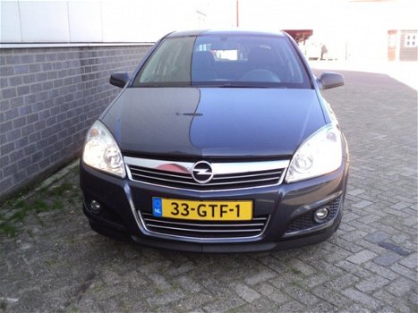 Opel Astra - 1.6 Temptation - 1