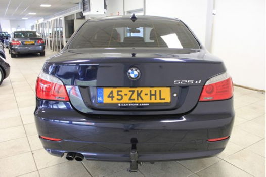 BMW 5-serie - 525d Executive / NAVI / LMV 17'' / PDC V+A / TOPSTAAT - 1