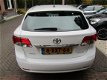 Toyota Avensis Wagon - 1.8 VVTi Business - 1 - Thumbnail