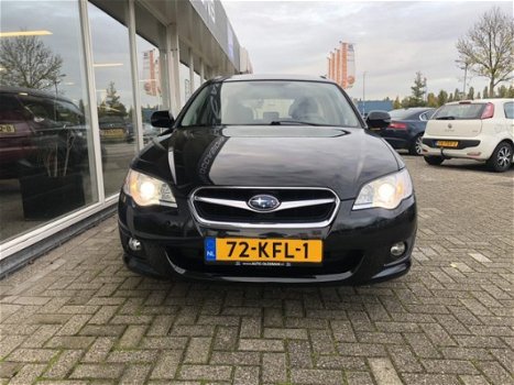 Subaru Legacy Touring Wagon - 2.0R CLIMA, CRUISE ZEER WEINIG KM - 1