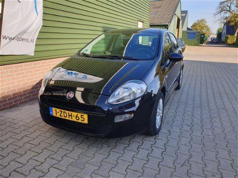 Fiat Punto Evo - 1.3 M-Jet Street met een nieuwe APK - 1