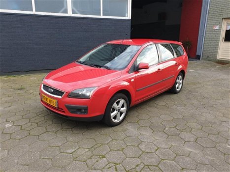 Ford Focus Wagon - 1.6-16V Futura BJ2006/APK/AIRCO/NAP/5DEURS - 1