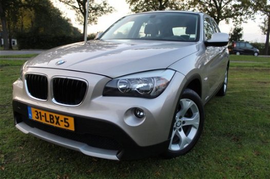 BMW X1 - SDrive18i Nette auto, met goede km stand - 1