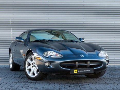 Jaguar XK8 - 4.0 V8 Coupé - 1