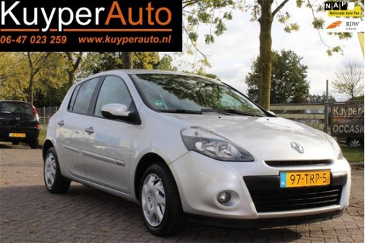 Renault Clio - 1.5 dCi Authentique 5 drs *airco*cruise control - 1