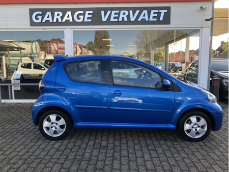 Toyota Aygo - 1.0-12V Dynamic Blue - 1