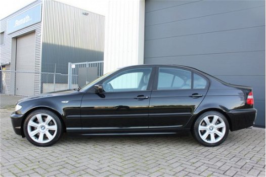 BMW 3-serie - 330i AUT Special Executive, Youngtimer, Leer, Xenon, PDC - 1