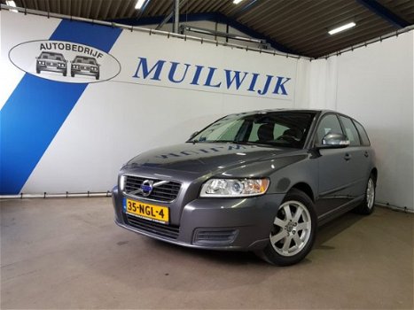 Volvo V50 - 1.6 Advantage // Trekhaak // RIJKLAAR - 1