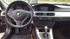 BMW 3-serie Touring - 318d High Executive Navi/ full Climate en cruise control- stol ver-pano-dak -i - 1 - Thumbnail