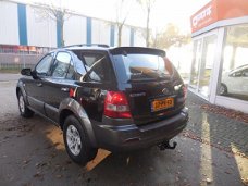 Kia Sorento - 2.5 CRDI X- Clusive 4WD Clima / Leer