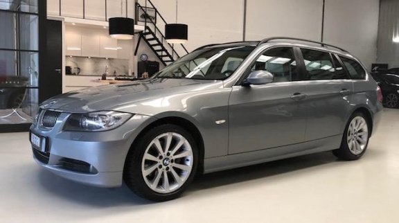 BMW 3-serie Touring - 325i Dynamic Executive Automaat, Panorama dak, Leder, Navigatie, 218PK - 1