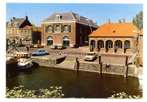 W019 Willemstad Binnenhaven met Wapenarsenal / Noord Brabant - 1