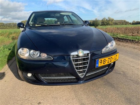 Alfa Romeo 147 - 2.0 T.Spark Blackline II Selespeed / Leder 2008 160.000 km nap - 1