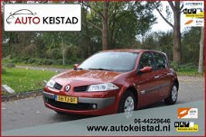 Renault Mégane - 1.6-16V Tech Line AIRCO/CRUISE/KEYLESS GO FACELIFT