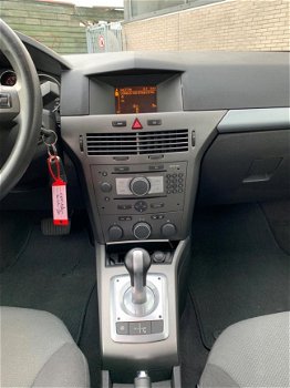 Opel Astra - 1.6 Executive Automaat - 1