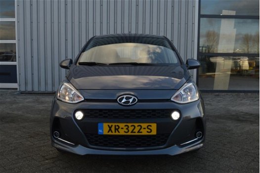 Hyundai i10 - 1.0i 66pk Comfort (Navi, PDC) - 1