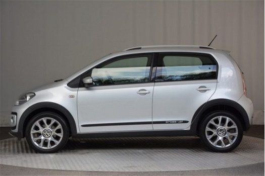 Volkswagen Up! - Cross UP 75PK / Navi / LMV / Stoelverwarming - 1