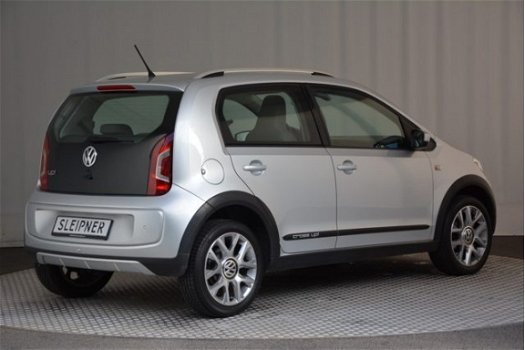 Volkswagen Up! - Cross UP 75PK / Navi / LMV / Stoelverwarming - 1