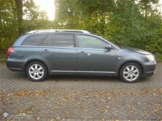 Toyota Avensis Wagon - 2.2 D-4D Linea Luna