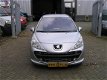 Peugeot 207 - 1.6-16V XS Pack 125d km nap airco sturbekr nieuwe apk - 1 - Thumbnail