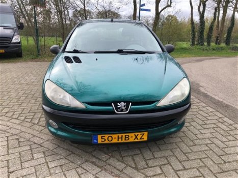 Peugeot 206 - 1.1 XN 2001 - 1