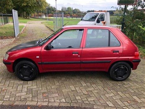 Peugeot 106 - 1.1 Accent door inruil verkregen - 1