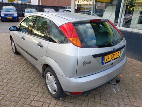 Ford Focus - 1.4-16V Trend - 1