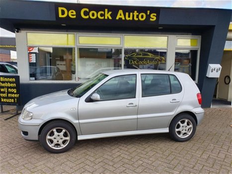 Volkswagen Polo - 1.4-16V Trendline - 1