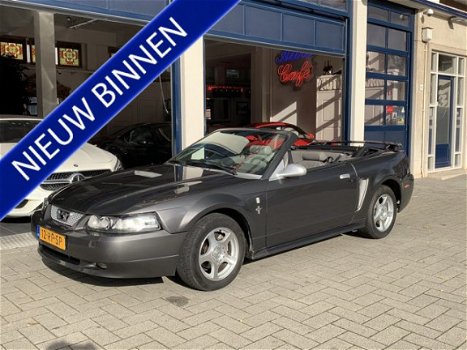 Ford Mustang Convertible - USA 3.8 V6 - 1