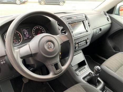 Volkswagen Tiguan - 1.4 TSI Comfort&Design Navigatie Clima PDC Winterpakket LM Dealer onderhouden - 1