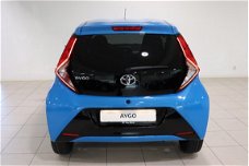 Toyota Aygo - 1.0 VVT-i X-Joy, Direct leverbaar, Carplay, Gratis 5 Jaar Fabrieksgarantie & Onderhoud