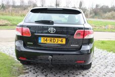 Toyota Avensis Wagon - 1.8 VVT-i Comfort